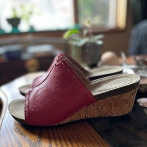 Rockport Total Motion leather wedge slides Sz 10